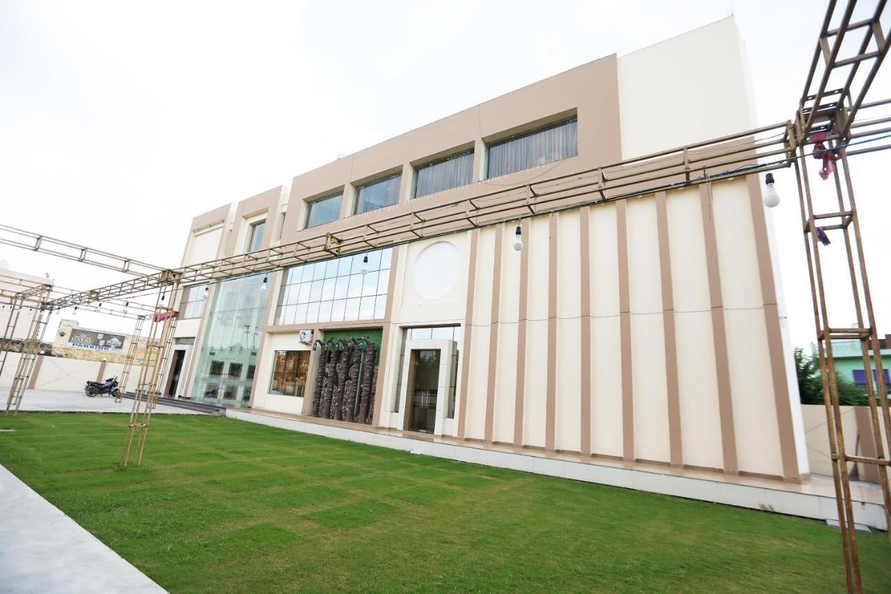 Hôtel Oyo 48501 Dayal Regency à Hapur Extérieur photo