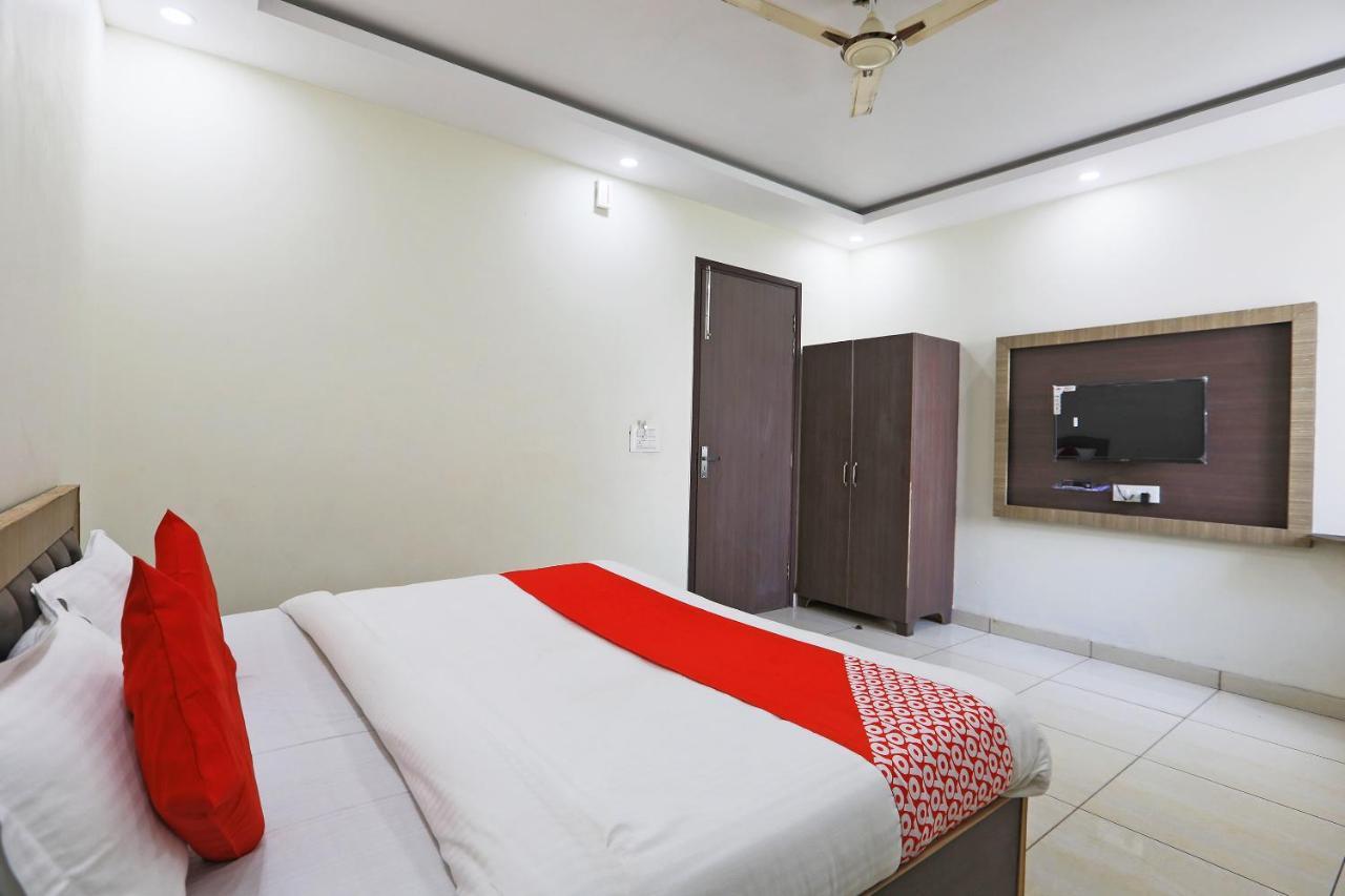 Hôtel Oyo 48501 Dayal Regency à Hapur Extérieur photo