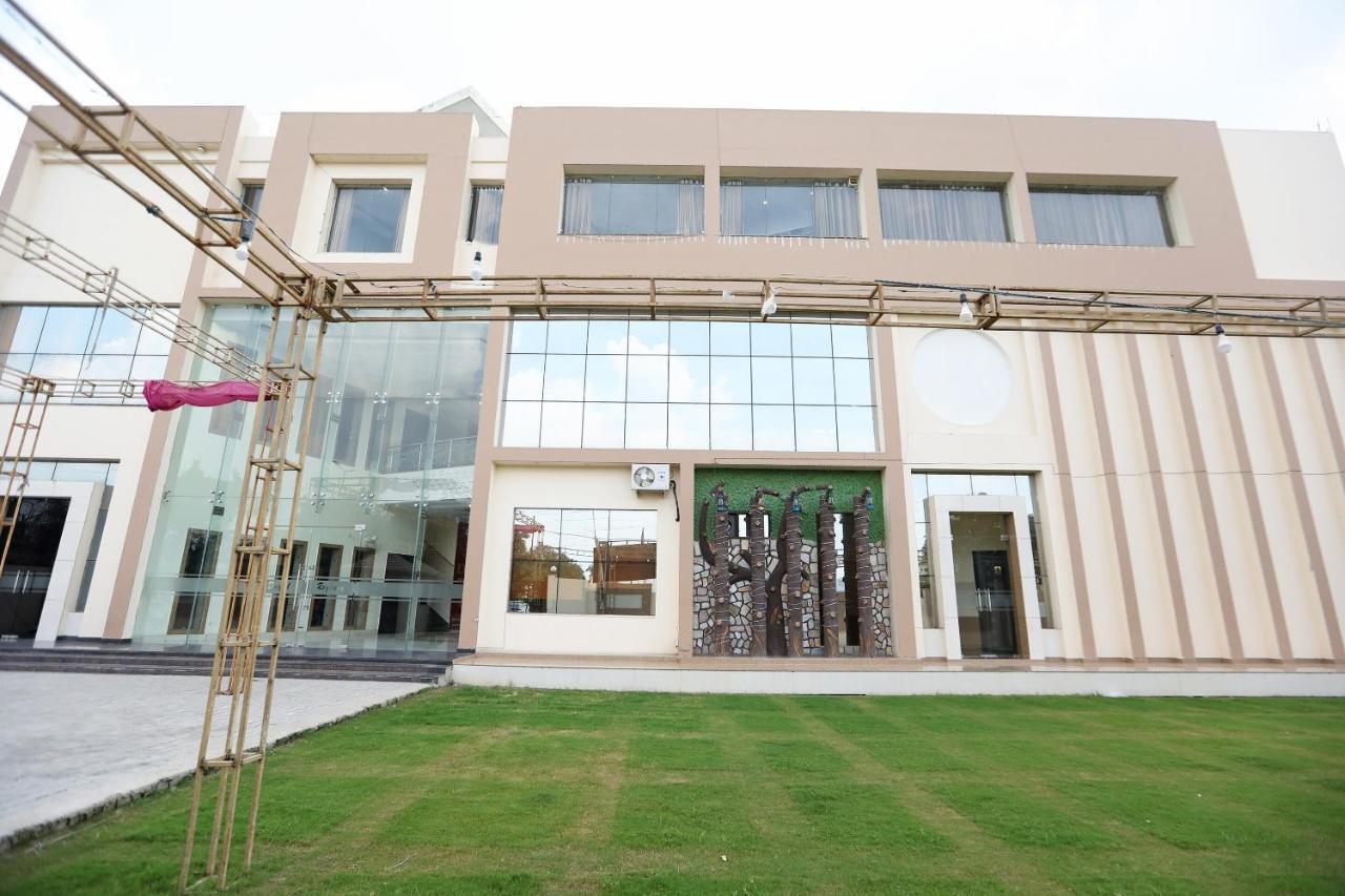 Hôtel Oyo 48501 Dayal Regency à Hapur Extérieur photo
